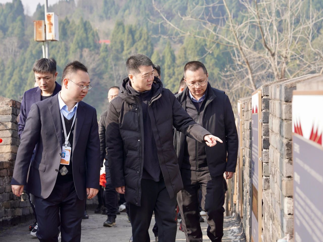 省尊龙凯时集团党委书记、董事长游勇检查督导春节安全生产工作并看望慰问坚守岗位的一线干部员工