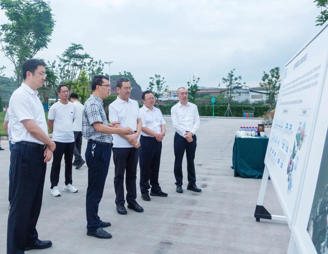 省国资委党委书记、主任冯文生赴宜宾调研国企改革深化提升行动工作并主持召开片区座谈会